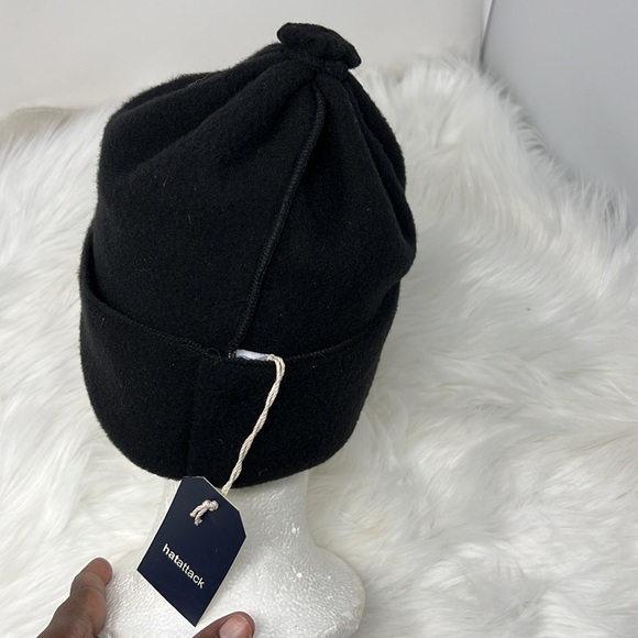 hat attack fleece slouchy made in USA Women’s One Size Black